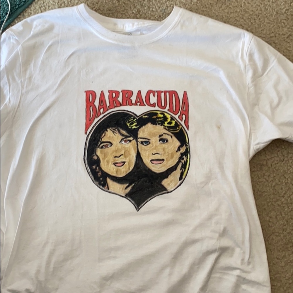 Heart band tee